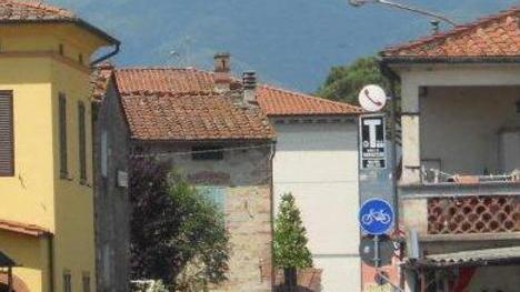Nuovo asfalto in molte frazioni