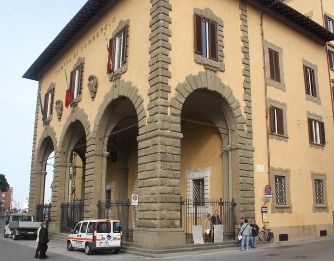 Camera di commercio, categorie in guerra 