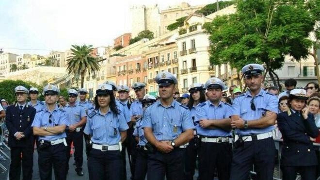 Polizia municipale a Cagliari al lavoro per la visita del Papa