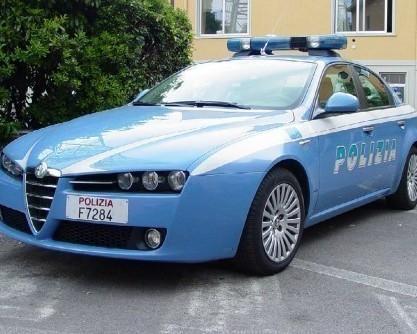 Maltratta la convivente e la figlia: arrestato 