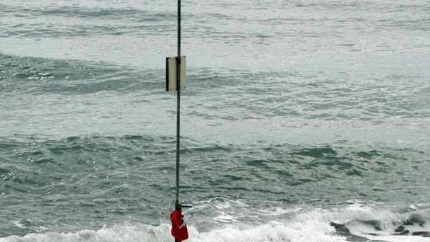 Erosione, Poveromo alza la voce