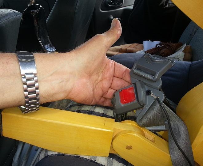 Ecco il dispositivo per salvare i bambini dimenticati in auto 