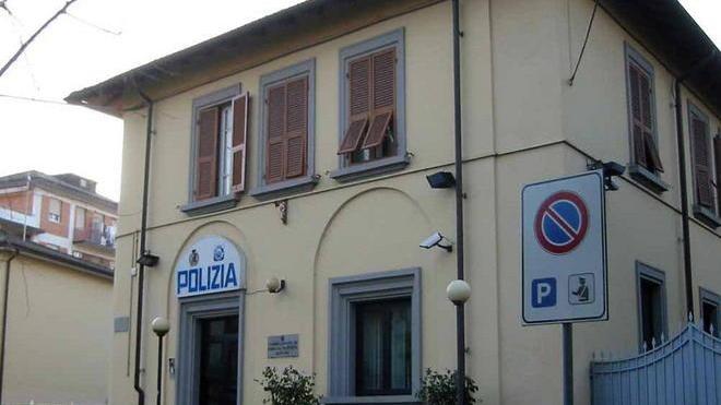 Gli stacca la spina al computer, e il figlio minaccia di uccidersi