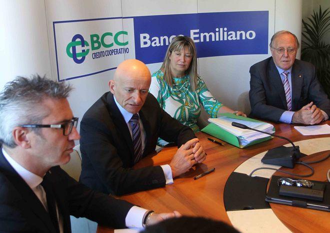 Il Credem diffida il Banco Emiliano 
