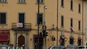 Prato, salta la corrente, semafori in tilt