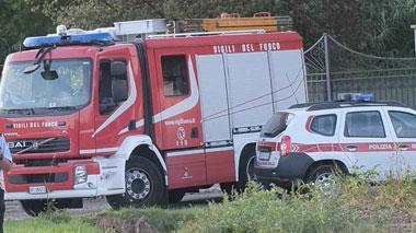 Trovato un cadavere in un’auto finita fuori strada