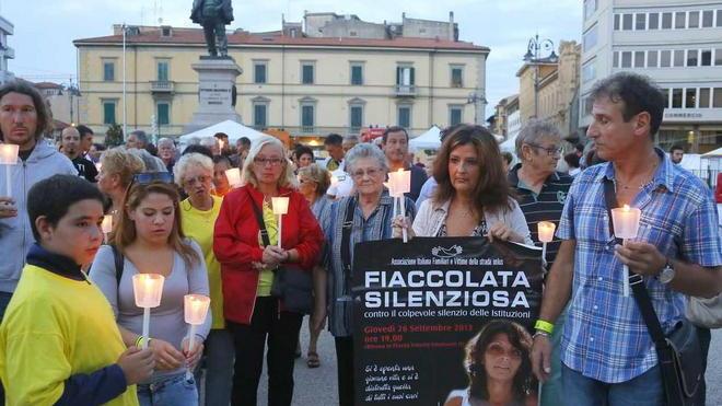 Una fiaccolata per ricordare Sabrina