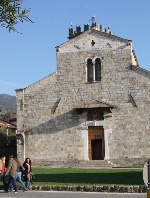 La città in lutto per Davide 