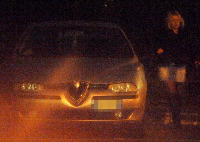 Il sindaco ordina: multate le prostitute e i loro clienti 