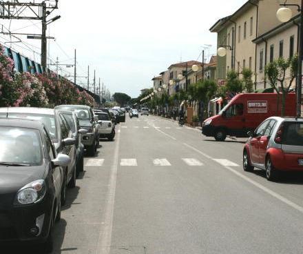 Aurelia, chiusi il 22% dei negozi E anche le piazze si svuotano 