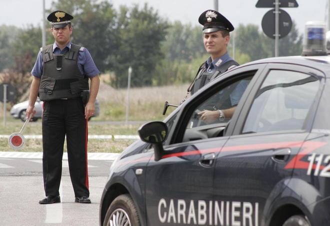 Rinforzi alla caserma dei carabinieri