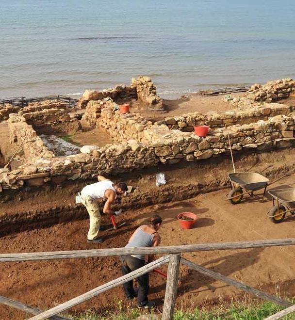Ripartiti gli scavi nel golfo di Baratti 
