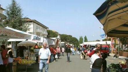 I negozianti dicono no al mercato in centro