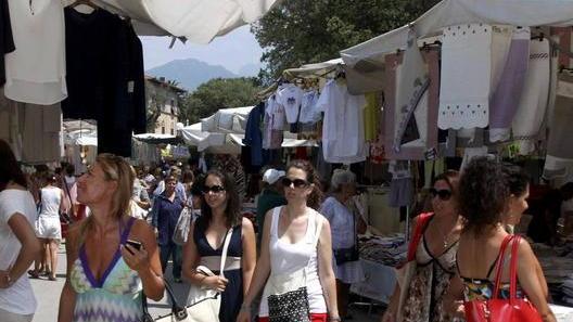 Patto anti-contraffazione per il mercatino di Forte