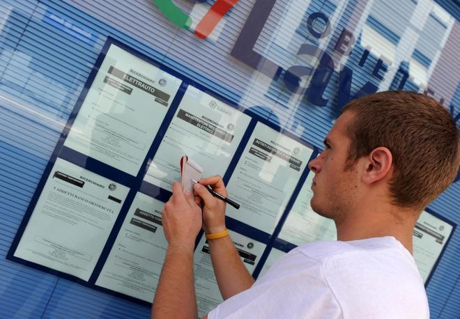 Bonus di 650 euro per chi assume under 30 