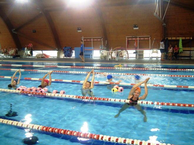 Piscina, rebus sulla presenza dei bagnini 
