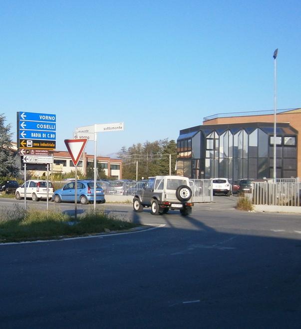 Si fa la rotonda all’incrocio tra via di Vorno e la provinciale
