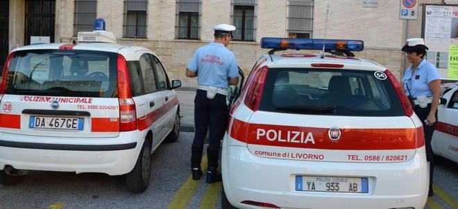 La scorta per il sindaco dopo le minacce di morte 