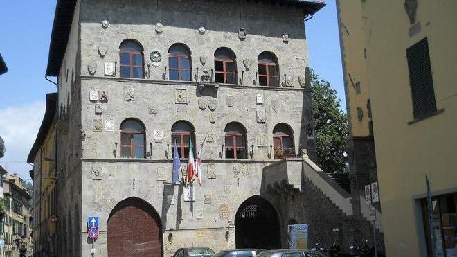 Stipendi non tutti pagati Comunali in agitazione