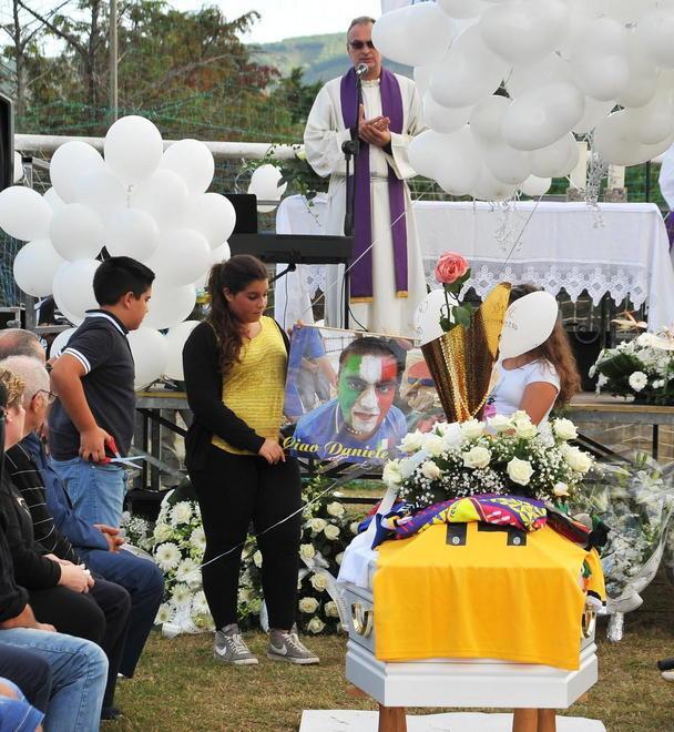 «Addio Ciccio», il paese saluta il suo eroe 