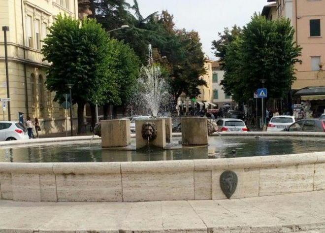 Ora la fontana funziona bene