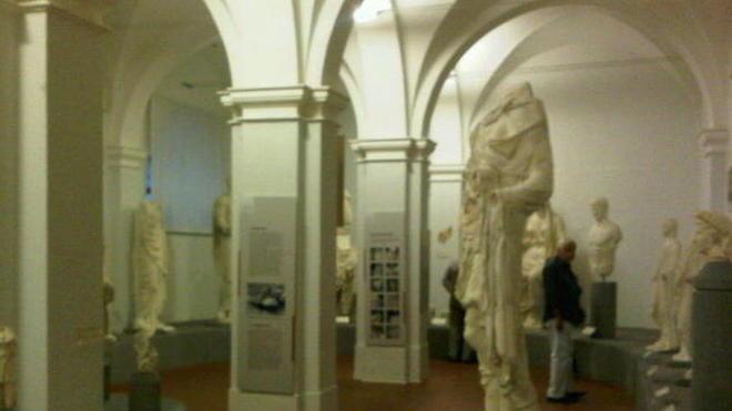 La sala delle statue intitolata a Nicosia