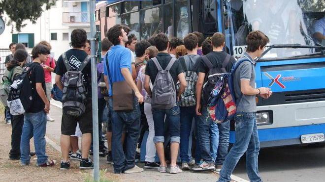 «Frazioni senza corse per gli studenti»