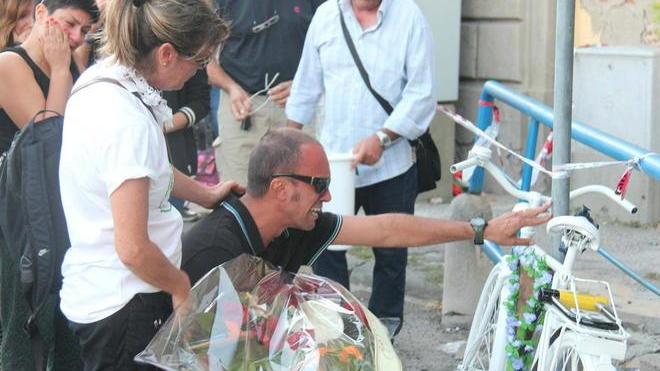 Ciclista travolto, l’accusa è omicidio colposo