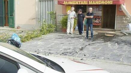 Scontro tra auto, tragedia sfiorata