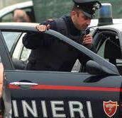 Minaccia di morte la moglie: arrestato per stalking 
