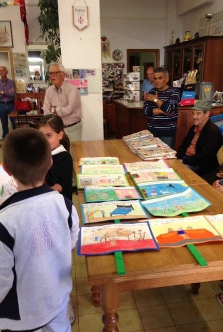 Centro sociale, festa dei nonni con le classi IV 