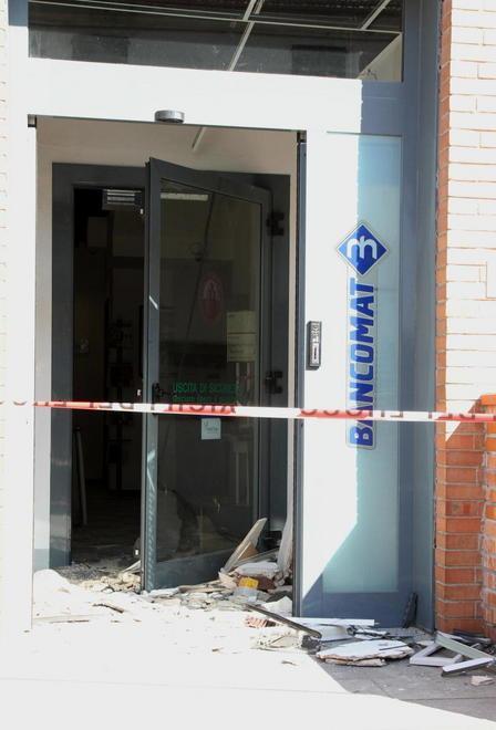 Banda del bancomat, coppia finisce nei guai 