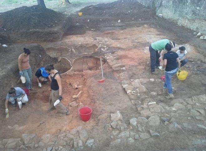 Scoperte a San Giovanni decine di anfore antiche 