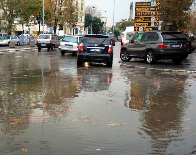 Scatta l’allarme meteo: sabato previsti forti temporali 