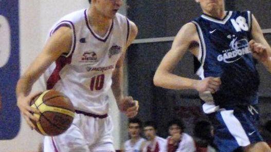 Il nuovo Pistoia Basket parte col botto