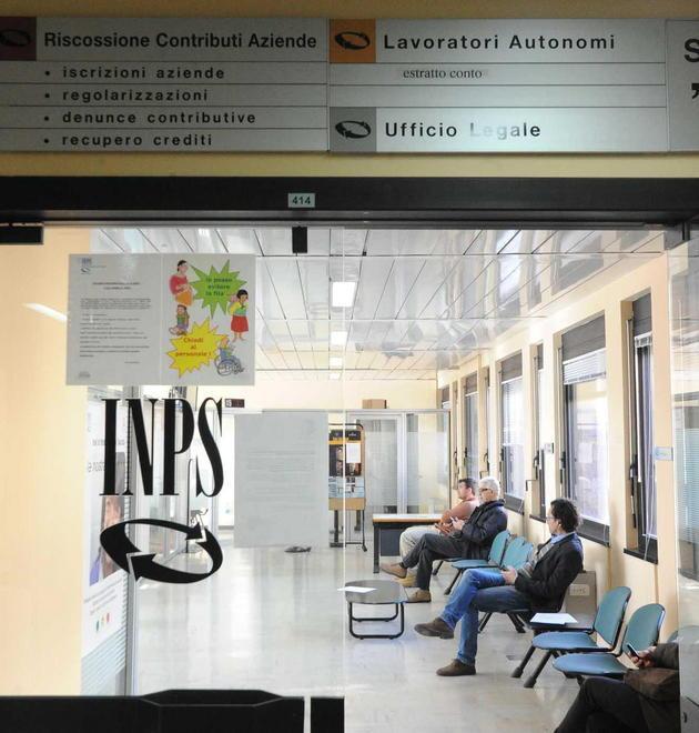 Dipendenti Inps in stato di agitazione Problemi per chi si presenta allo sportello