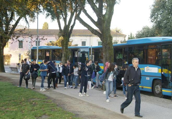 Nuovo terminal bus, utenti disorientati 