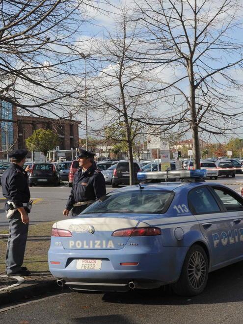 Botte tra immigrati nel parcheggio 
