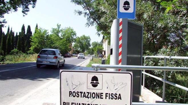 Un autovelox tra “carciofai” e “contadini”