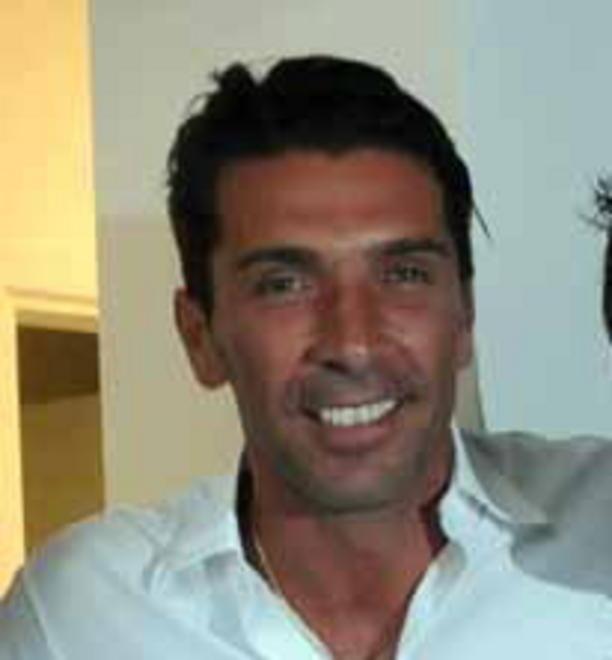 «A Gigi Buffon non chiediamo beneficenza» 