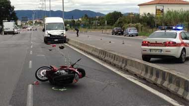 Muore nello scontro con lo scooter