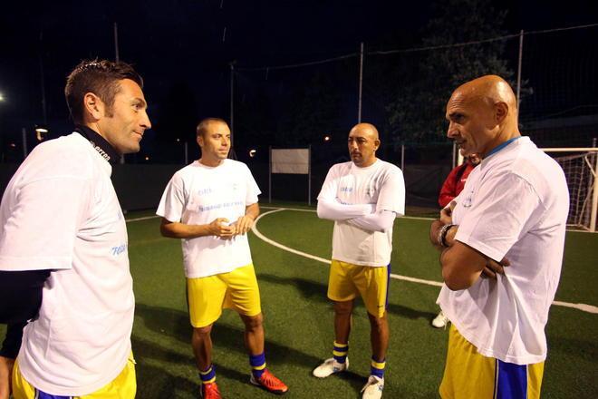 Calcio, solidarietà e i grandi ex azzurri per Acciuga 