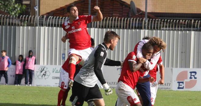 Prato, fa tutto il Perugia e finisce 2-2 