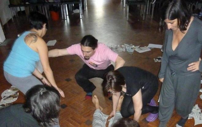 Il laboratorio serale per imparare il linguaggio teatrale