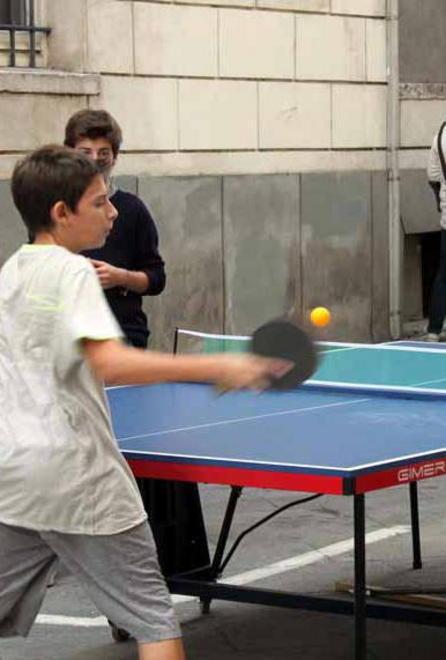 Massa in Forma, gioioso assalto dei bimbi in centro