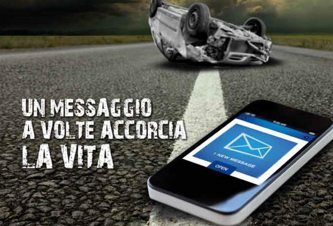 Sms alla guida, sistema di distrazione di massa 