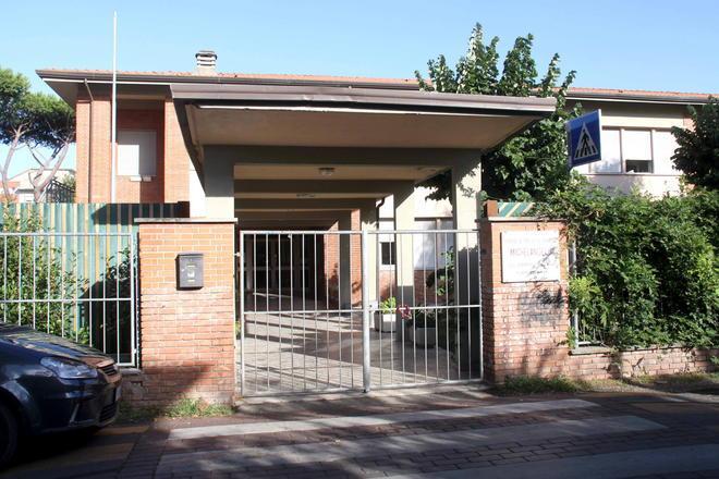 Due giorni di stop al liceo di Forte dei Marmi per colpa dei vandali 