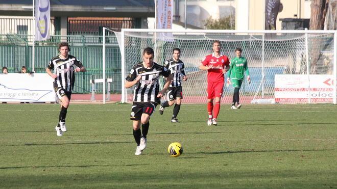 Calcio, due turni di stop per Gerevini (Viareggio)