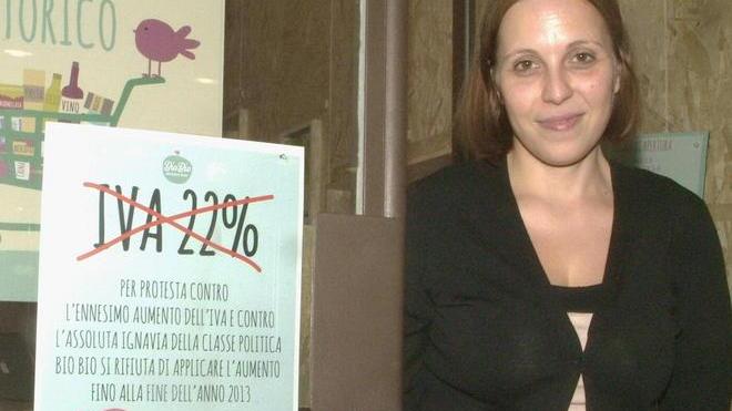 Non fa pagare ai clienti l’aumento dell’Iva