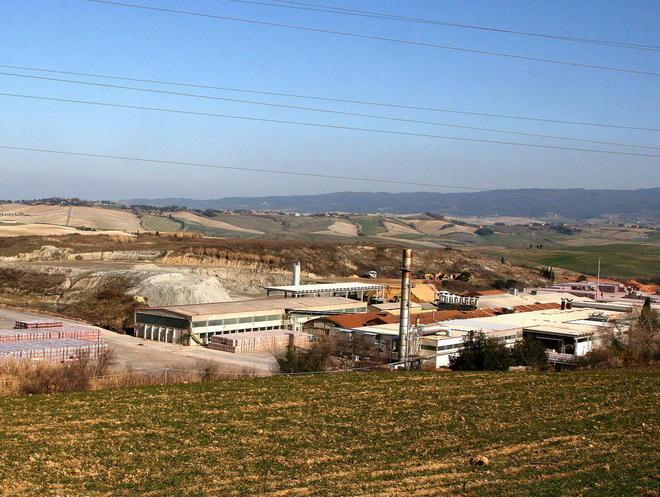 «Hanno ancora argilla per fare i mattoni» 